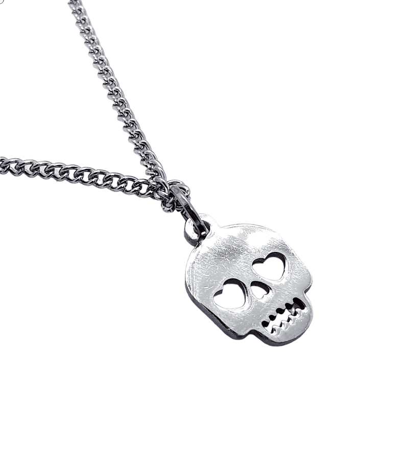 Heart Eyes Skull Necklace - The Witches Hollow